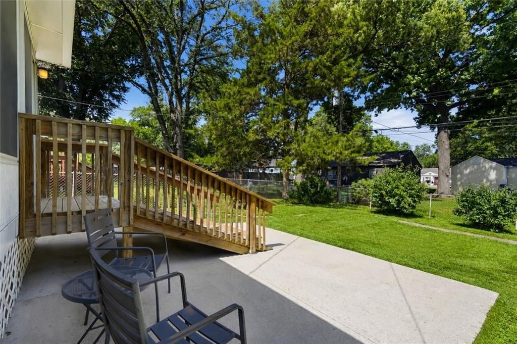 5427 Briar Street — photo 24