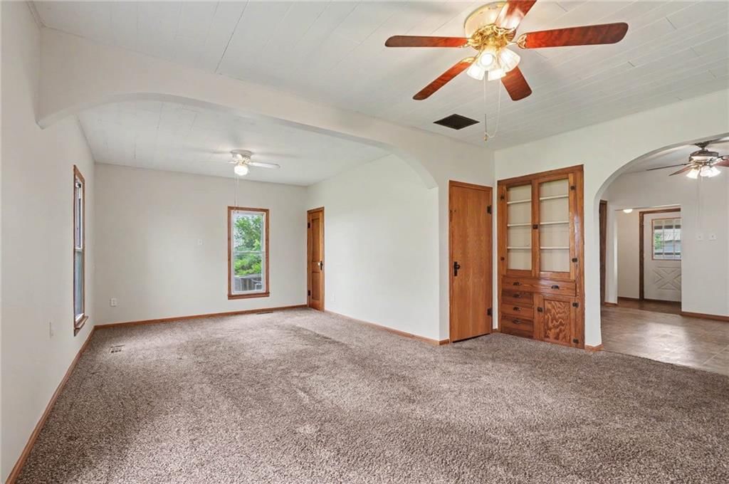 15496 Norton Road — photo 7