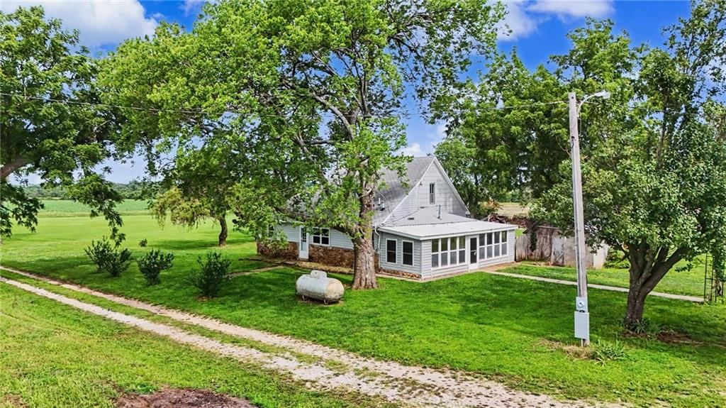 15496 Norton Road — photo 42