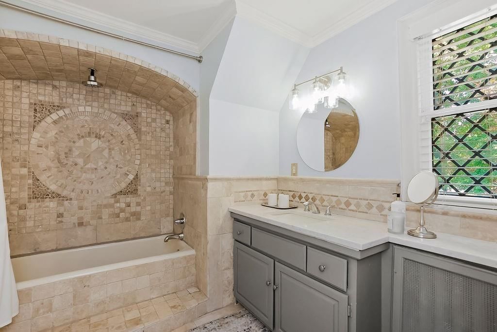 631 W 66th Terrace — photo 31