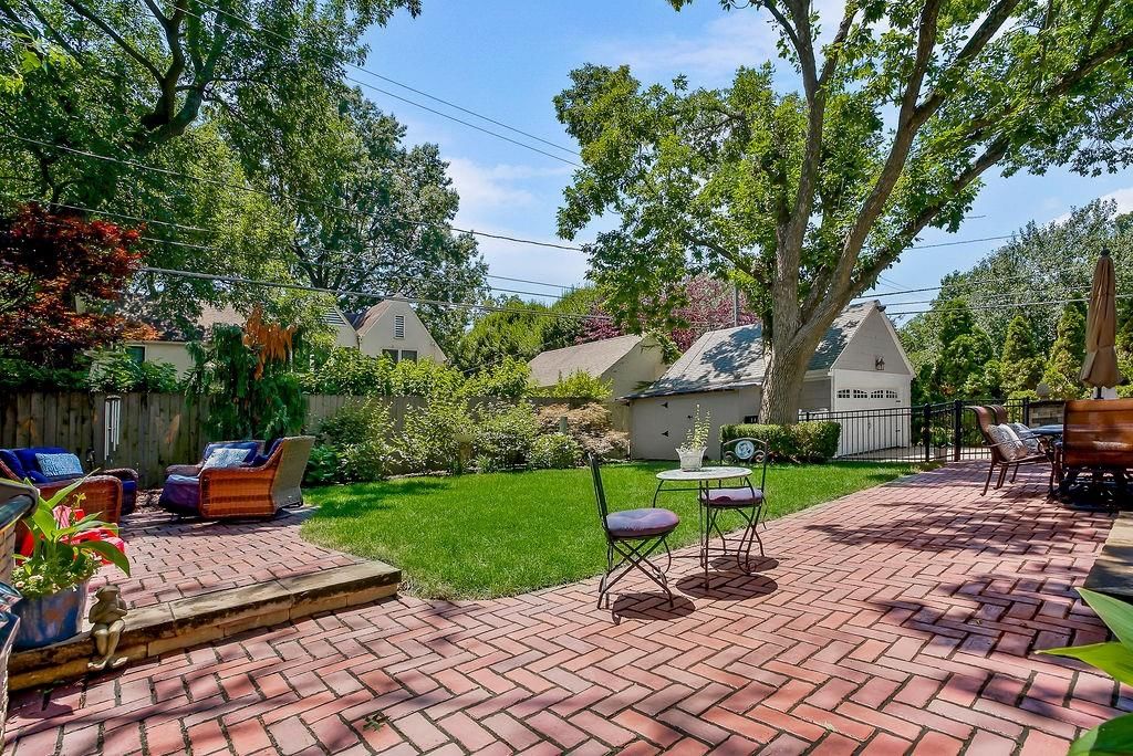 631 W 66th Terrace — photo 43