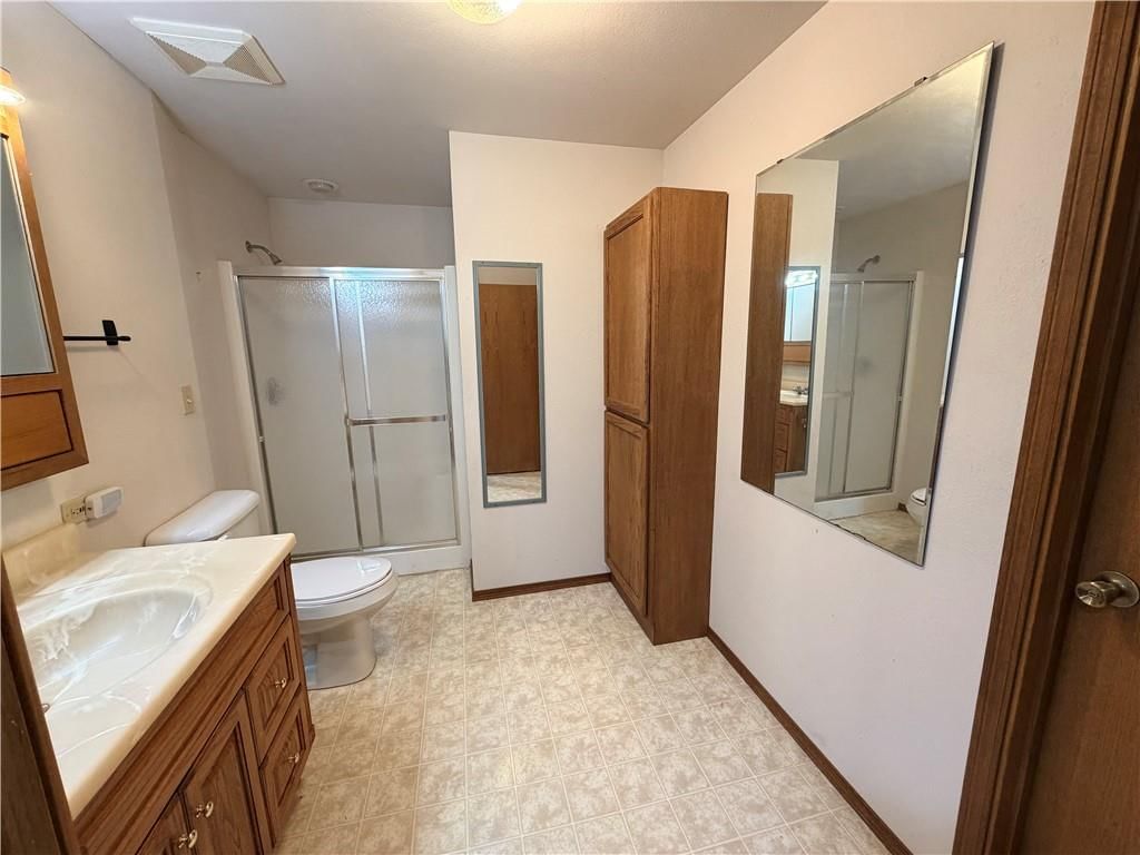 804 BIRCHWOOD Circle — photo 13