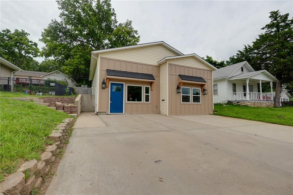 11420 E Simpson Avenue — photo 2