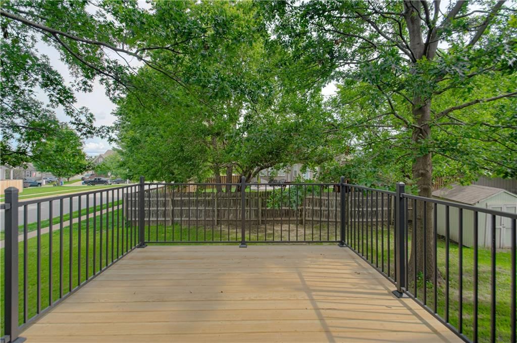 520 E Parma Way Street — photo 33