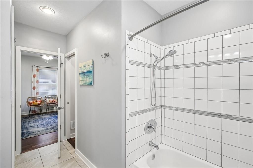 1400 E 28 Street — photo 18