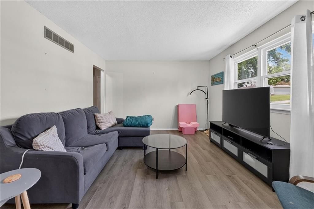 8310 Sterling Avenue — photo 7