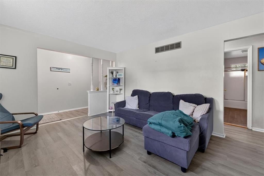 8310 Sterling Avenue — photo 10