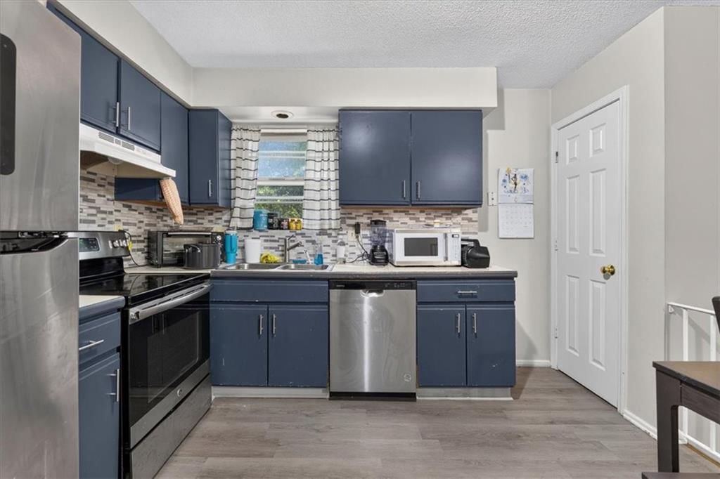 8310 Sterling Avenue — photo 12