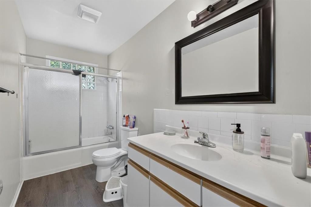 8310 Sterling Avenue — photo 16