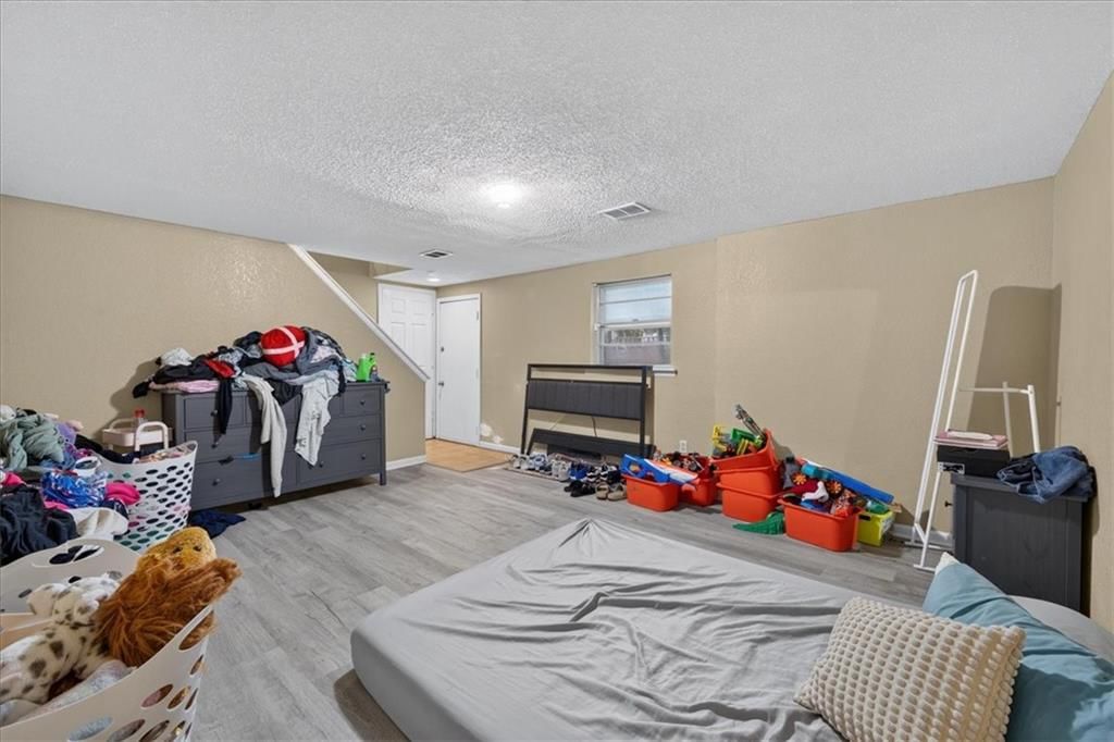 8310 Sterling Avenue — photo 22