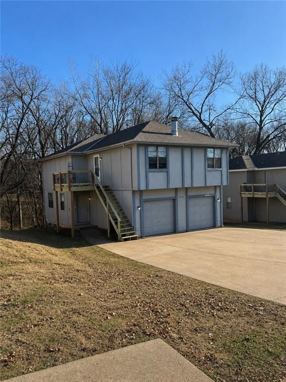 Photo 5 of 18 - 8213 & 8215 Everton Avenue, Kansas City, MO 64152