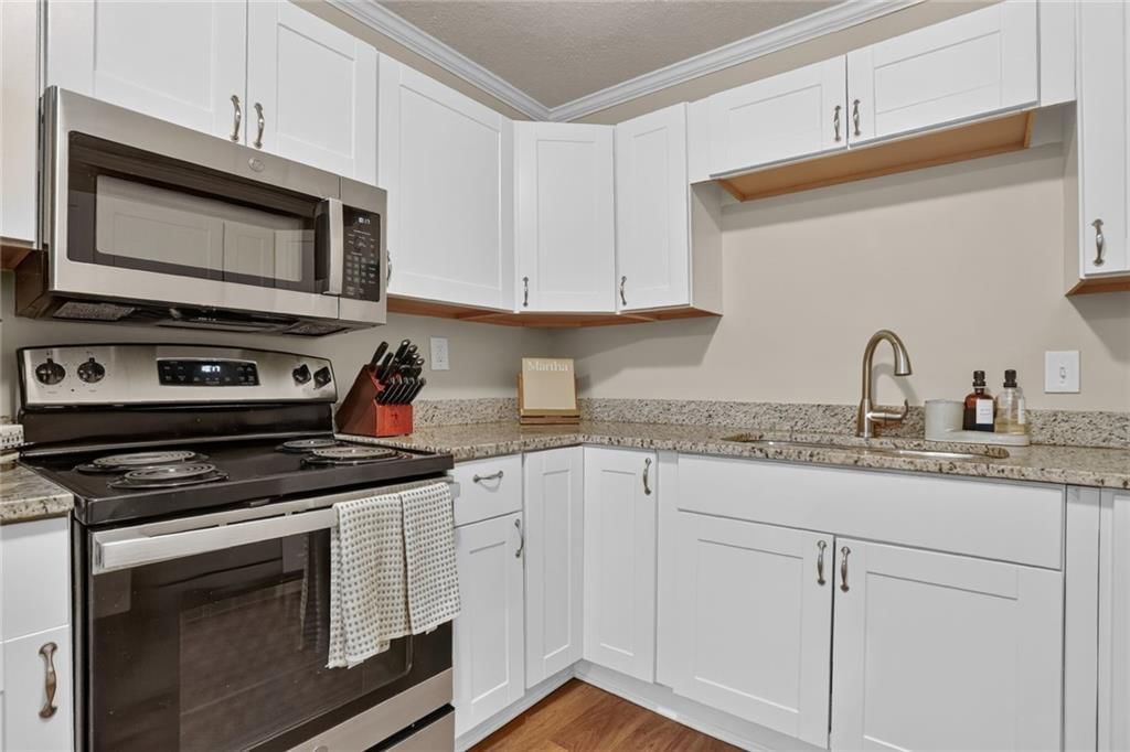 4740 Delmar Street — photo 9