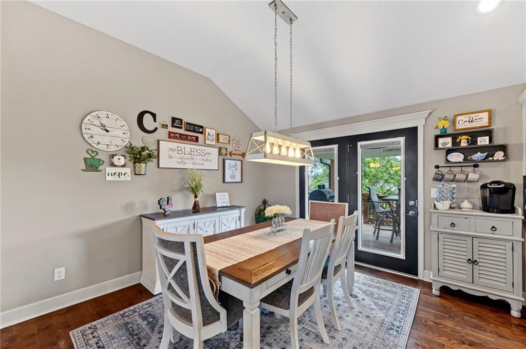21431 W 47th Terrace — photo 9