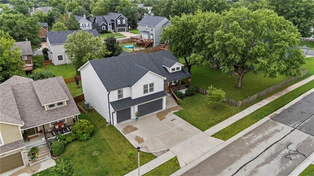 21431 W 47th Terrace — photo 45