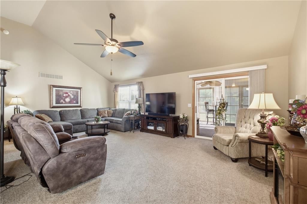 4907 Ashbey Drive — photo 8