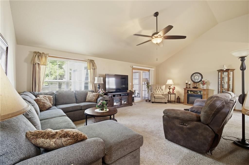 4907 Ashbey Drive — photo 10