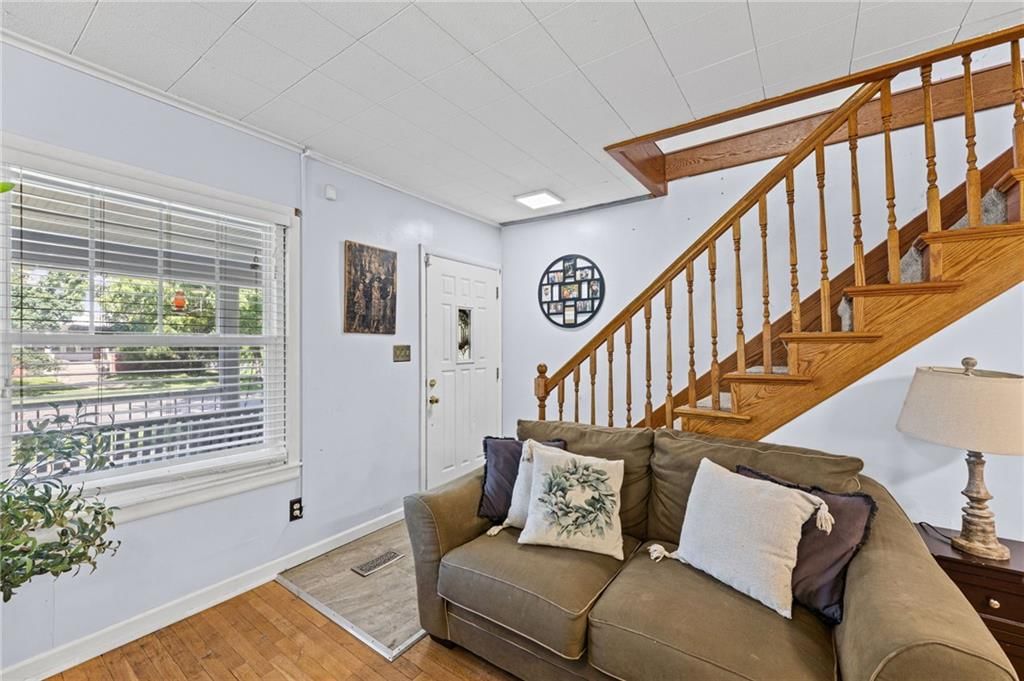 633 S Cedar Street — photo 6