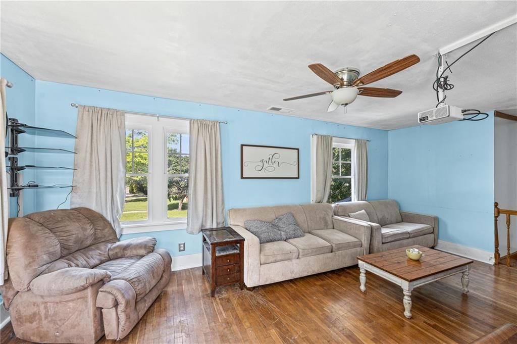 633 S Cedar Street — photo 28