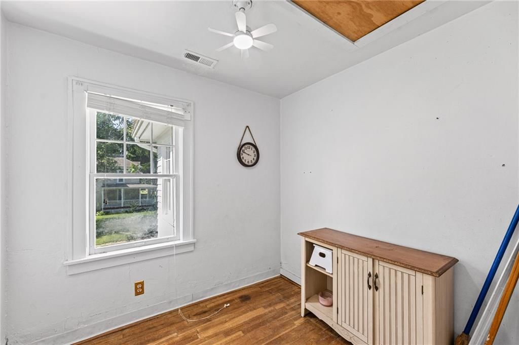 633 S Cedar Street — photo 31
