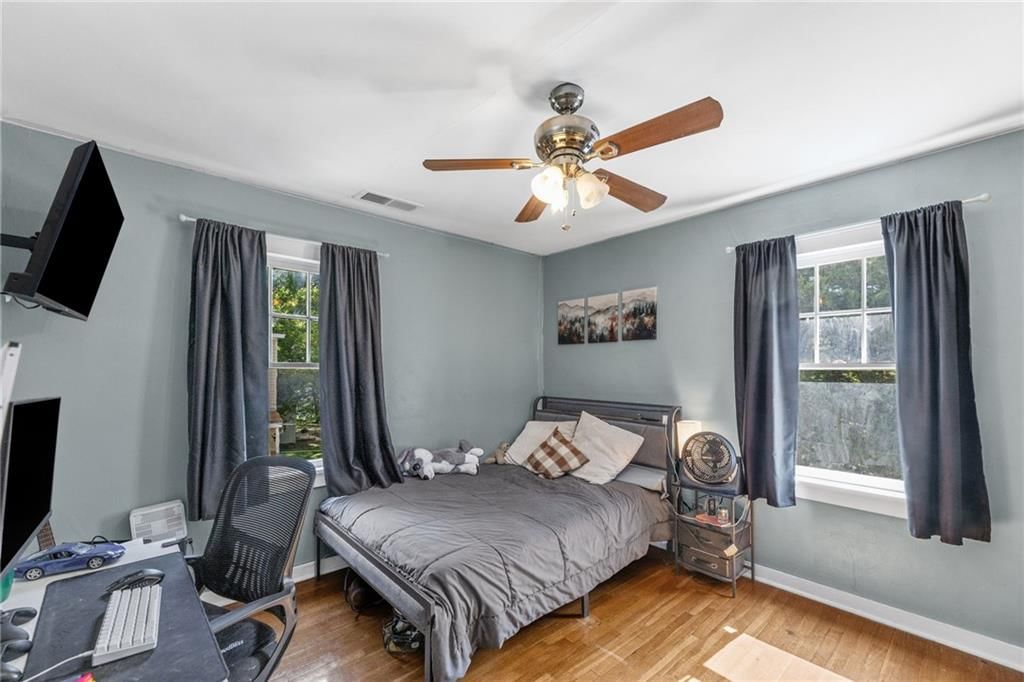 633 S Cedar Street — photo 35