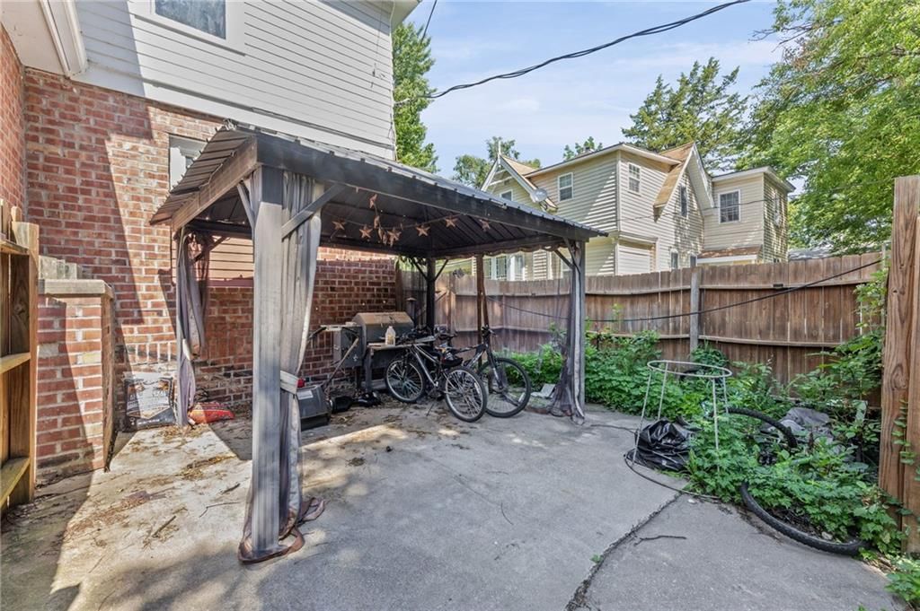 633 S Cedar Street — photo 43