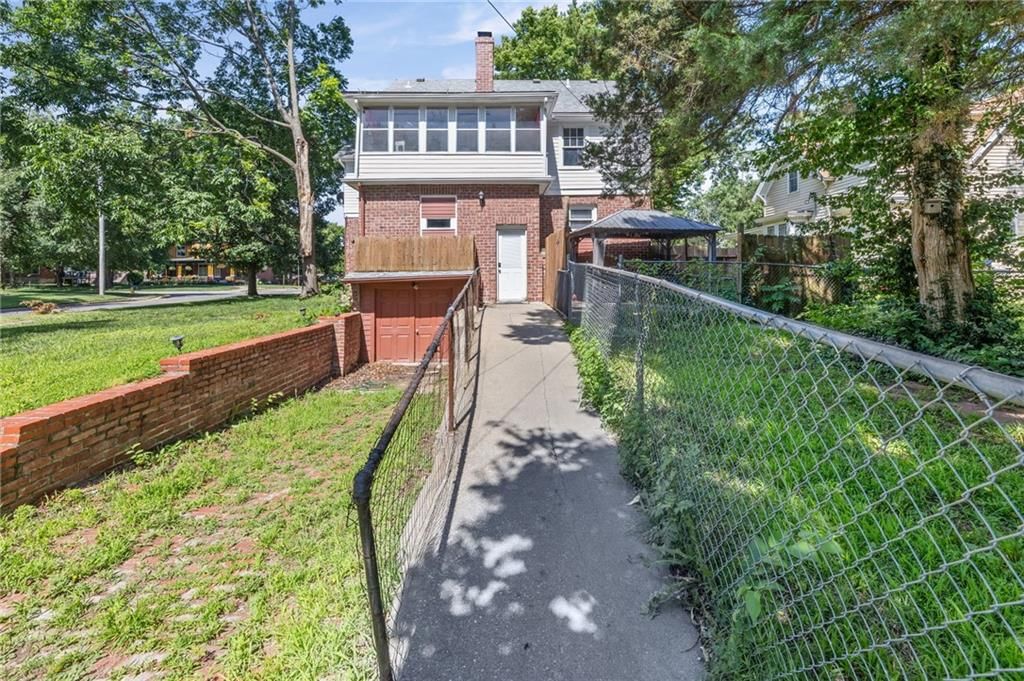633 S Cedar Street — photo 45