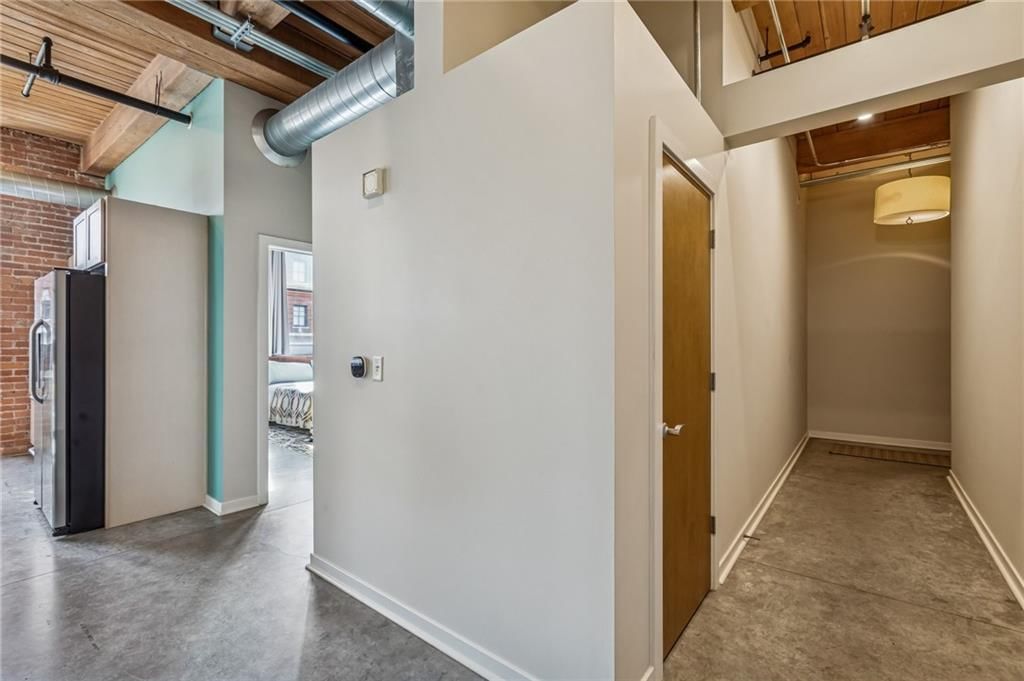 712 Broadway Boulevard — photo 6