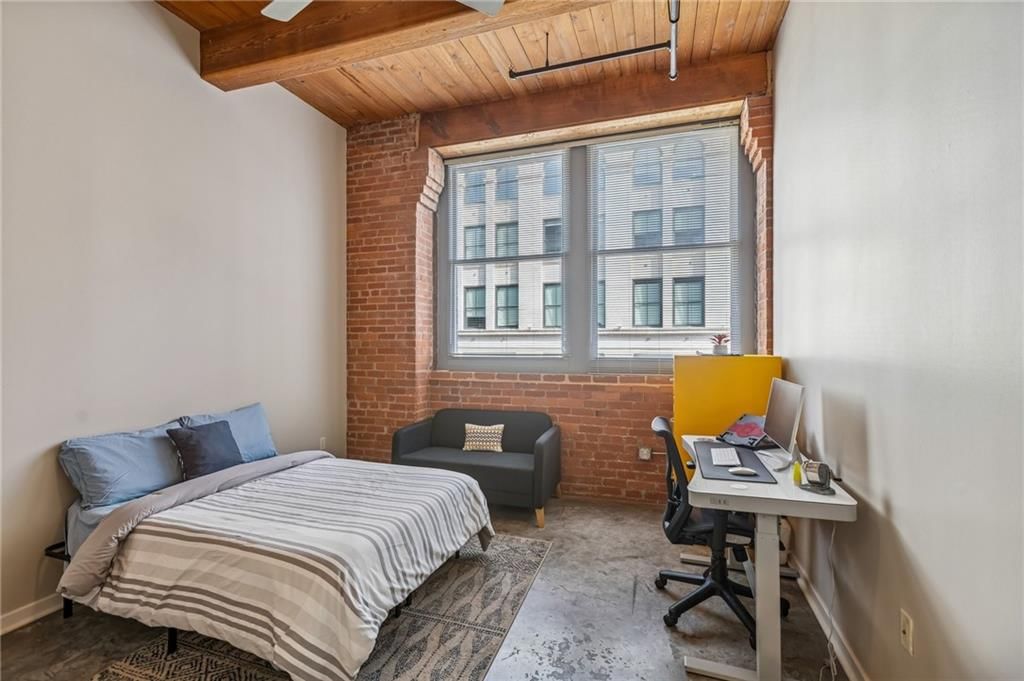 712 Broadway Boulevard — photo 25