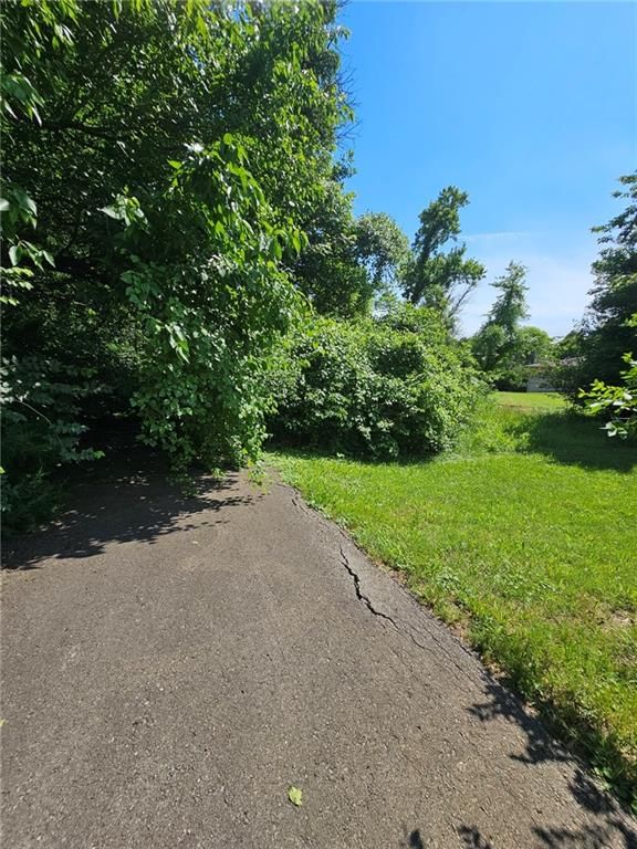 15901 Midland Drive, Shawnee, KS