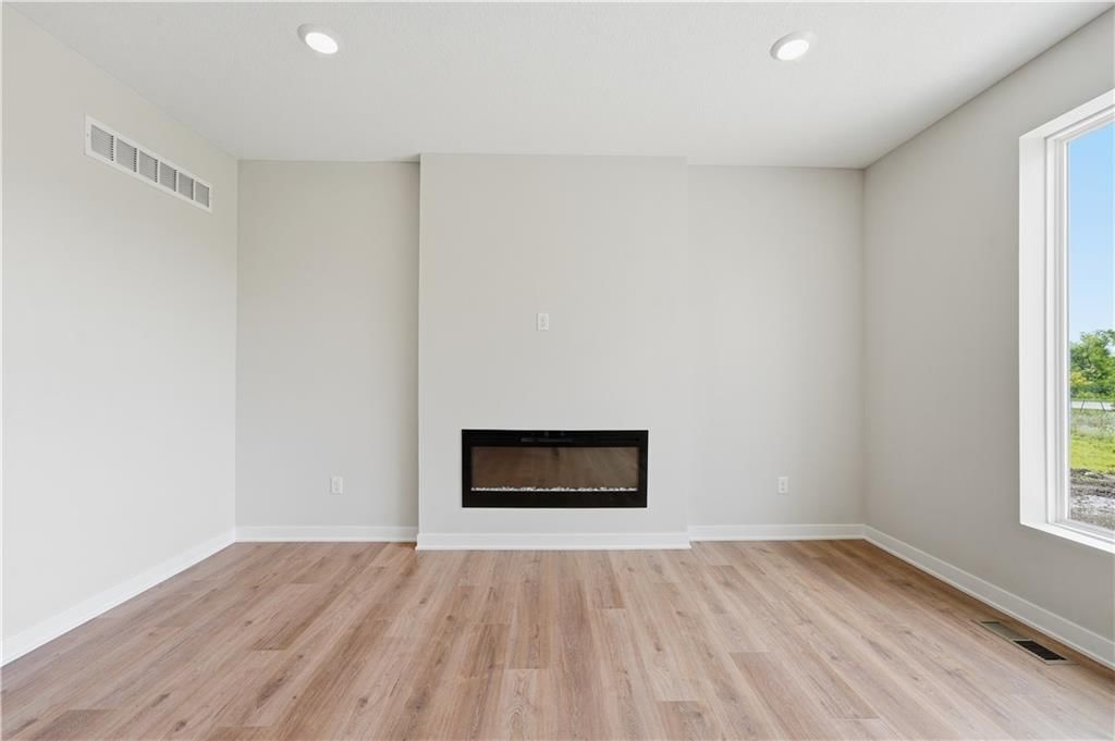 16657 Lawson Street — photo 22