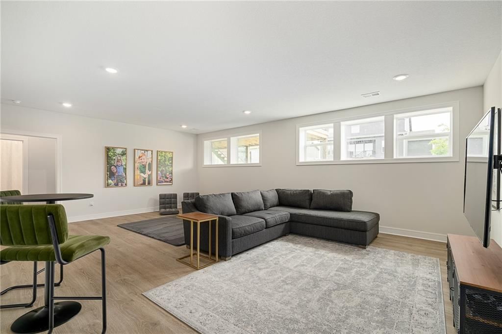 9037 Mesquite Street — photo 42