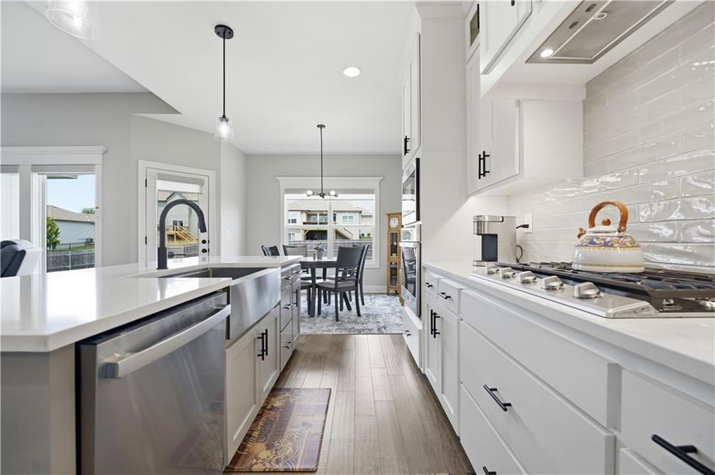1811 Winchester Drive — photo 7