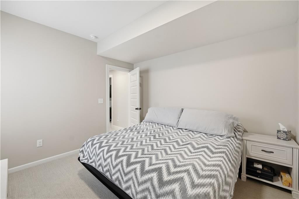 1811 Winchester Drive — photo 27