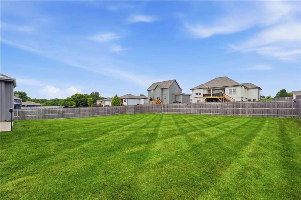 1811 Winchester Drive — photo 34