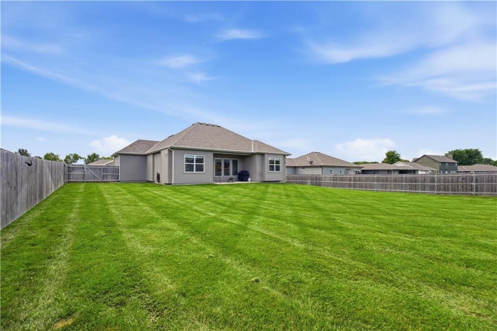 1811 Winchester Drive — photo 35