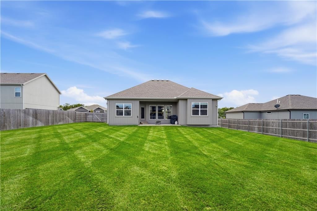 1811 Winchester Drive — photo 36