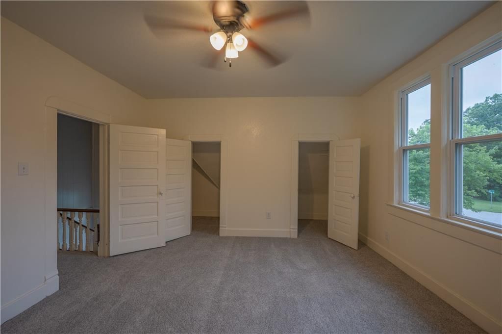 615 W 6th Street — photo 17