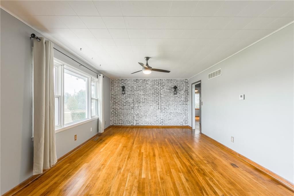 503 E Mckissock Street — photo 4