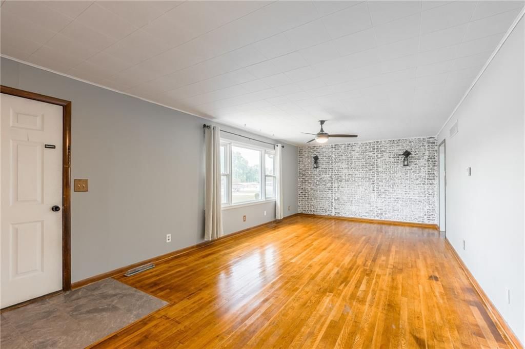 503 E Mckissock Street — photo 5
