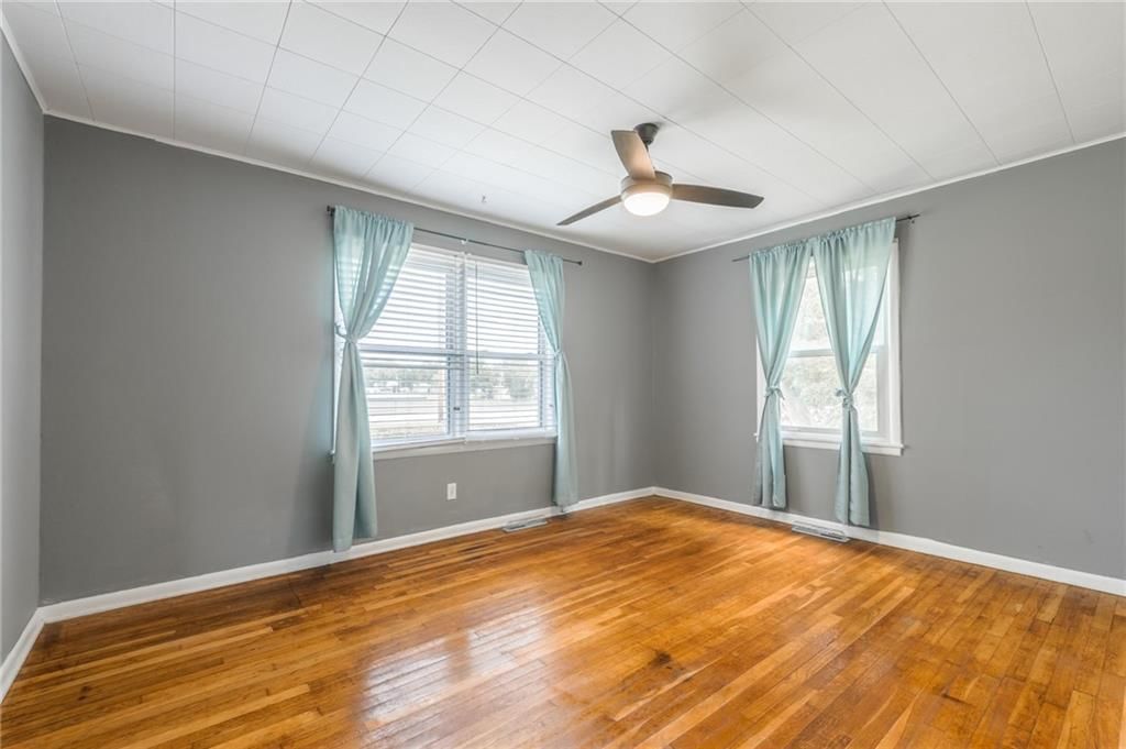 503 E Mckissock Street — photo 14
