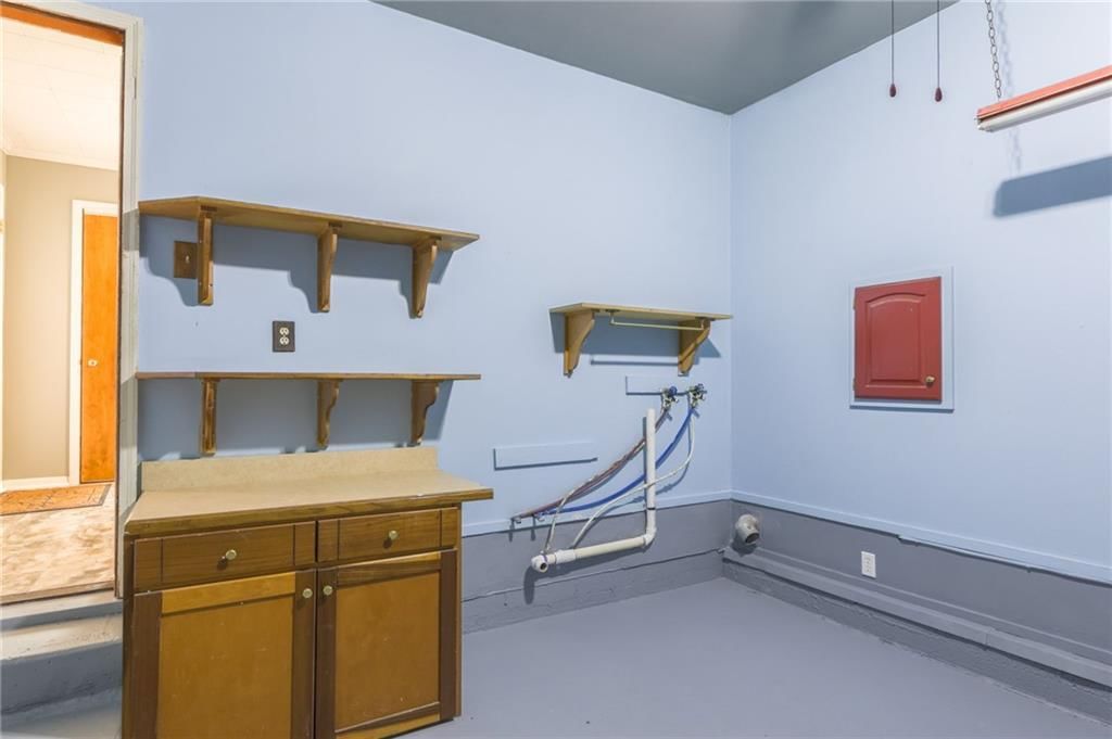 503 E Mckissock Street — photo 22