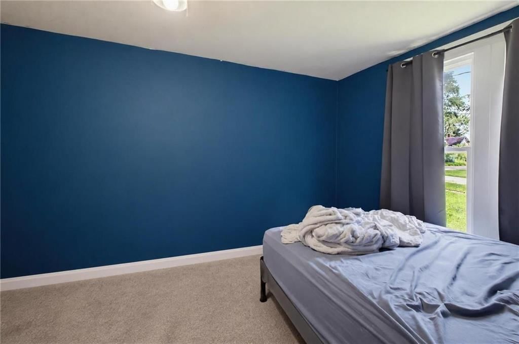 323 N Clinton Street — photo 11