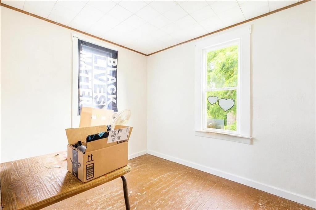 323 N Clinton Street — photo 15