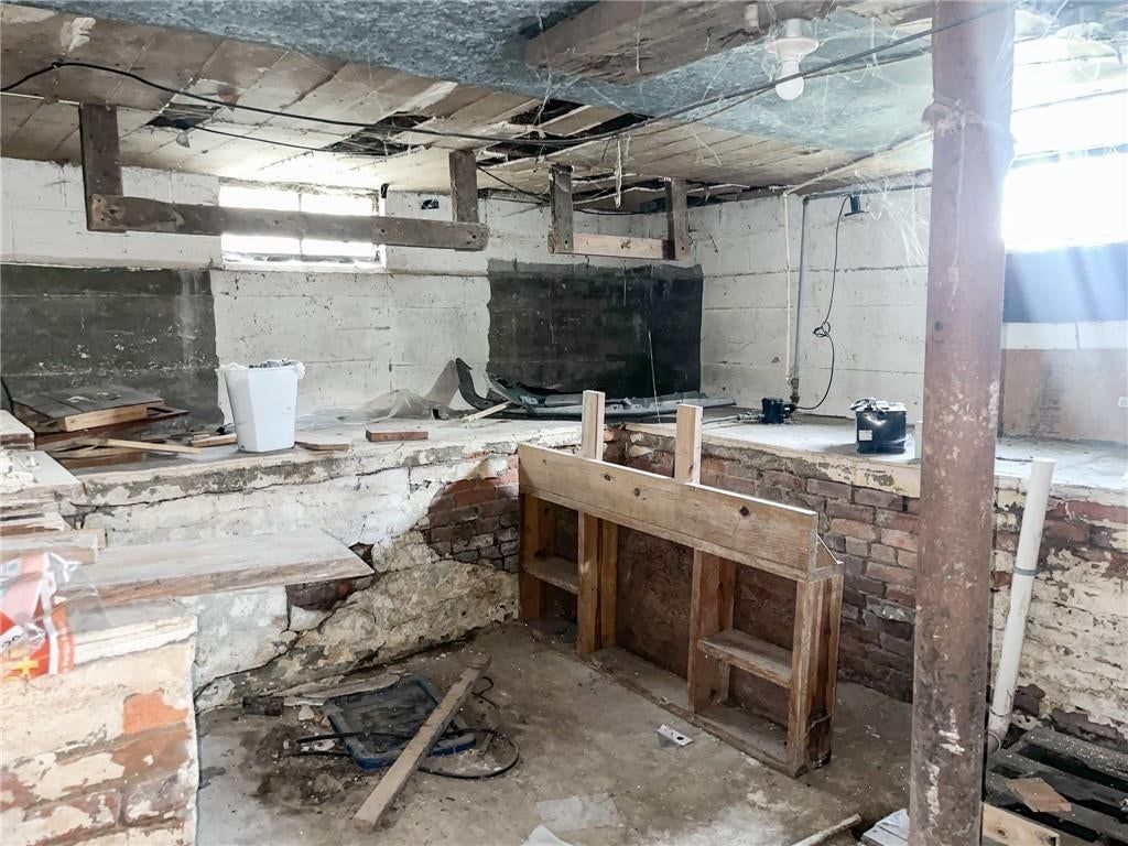 323 N Clinton Street — photo 19