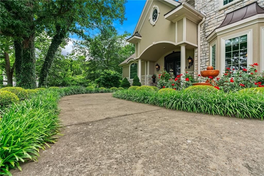 14702 Hills Road — photo 3