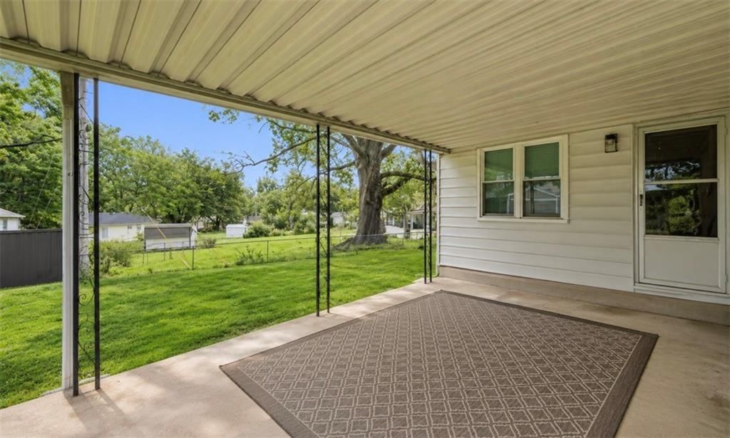 4416 Vermont Avenue — photo 24