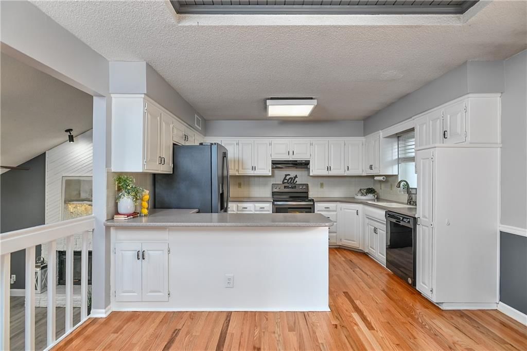 9307 Acuff Lane — photo 14