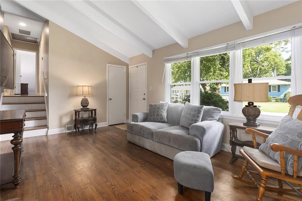 10402 W 73rd Street — photo 4