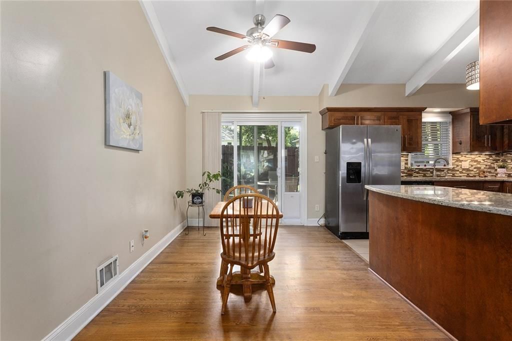 10402 W 73rd Street — photo 5