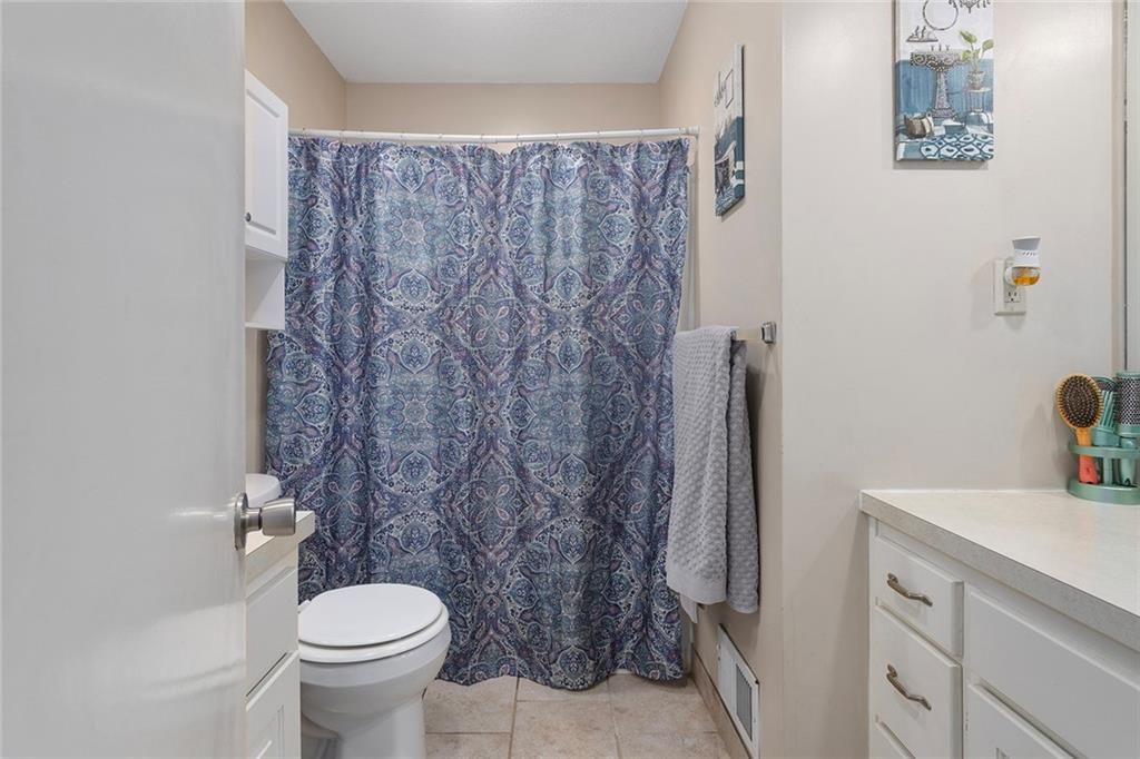 10402 W 73rd Street — photo 11